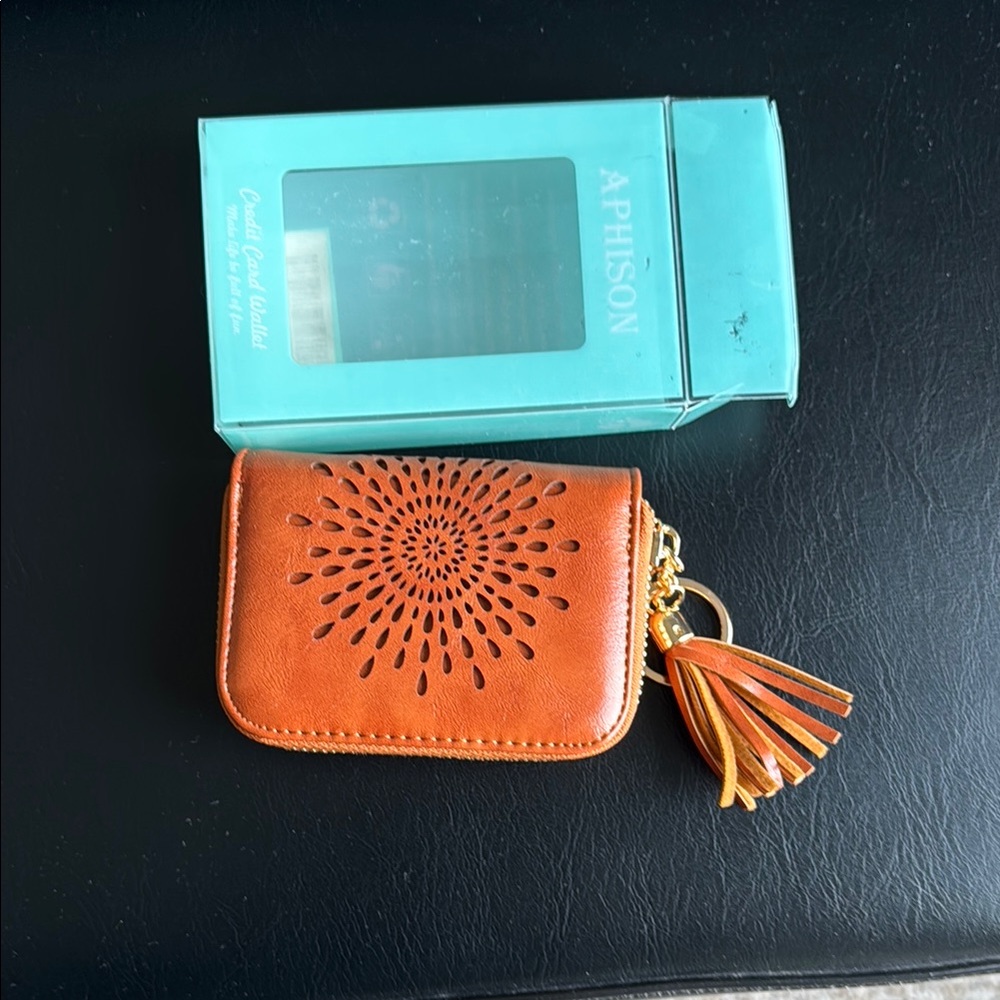 Aphinson Credit card and keychain Wallet